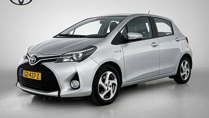 Occasion 2015 Toyota Yaris Hybrid Hatchback | € 14.945 (Eerlijke prijs)