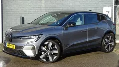 Gris schiste & noir etoile Gebruikt 2024 Renault Mégane Techno Hatchback | € 35.945 (Eerlijke prijs)