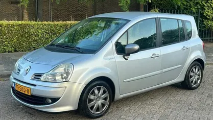 Occasion Renault Grand Modus Night&Day 111 PK (81 kW) 2011 Grijs MPV