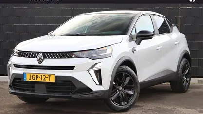 Gebruikt 2025 Renault Captur Evolution SUV | € 29.450 (Eerlijke prijs)