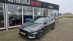 Grijs Gebruikt 2021 Ford Focus ST-Line X Stationwagen | € 24.950 (Eerlijke prijs)