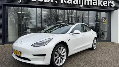 Occasion Tesla Model 3 Standard Range 239 kW (325 PK) 2019 Sedan