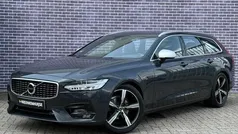 Grijs, metallic lak Gebruikt 2017 Volvo V90 R-Design Stationwagen | € 24.899 (Eerlijke prijs)