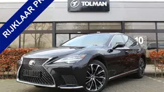 Zwart Gebruikt 2023 Lexus LS500h Executive Line Sedan | € 129.950