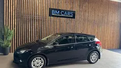 Zwart Gebruikt 2013 Ford Focus Titanium Hatchback | € 6.199 (Eerlijke prijs)