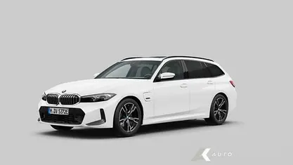 Wit Occasion 2022 BMW 330 M Sport Stationwagen | € 39.950 (Eerlijke prijs)