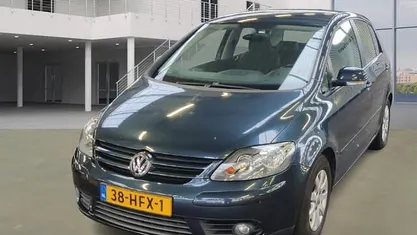Grijs Occasion 2008 VW Golf Plus Cross Comfortline MPV | € 4.495 (Goede deal)