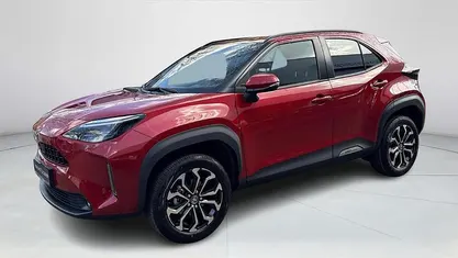 Emotional red rood Nieuw 2025 Toyota Yaris Cross Comfort SUV | € 34.949 (Eerlijke prijs)