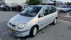 Gebruikt 2002 Renault Scénic MPV | € 1.750 (Eerlijke prijs)