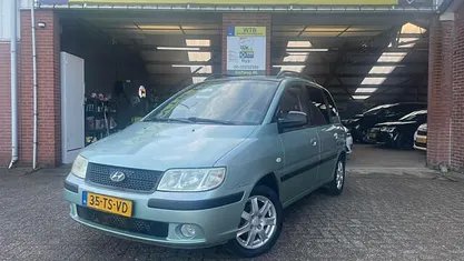 Groen (metallic) Occasion 2007 Hyundai Matrix Dynamiq MPV | € 950 (Goede deal)