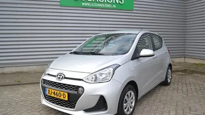 Occasion Hyundai i10 Comfort 67 PK (49 kW) 2019 Grijs Hatchback