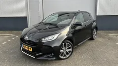 Zwart Gebruikt 2021 Toyota Yaris Executive Hatchback | € 21.995 (Goede deal)
