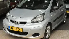 Grijs Gebruikt 2012 Toyota Aygo Hatchback | € 3.750 (Eerlijke prijs)