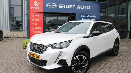 Wit Gebruikt 2023 Peugeot e-2008 Allure SUV | € 22.550 (Eerlijke prijs)