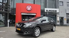 Zwart Gebruikt 2016 Nissan Qashqai Acenta SUV | € 16.690 (Eerlijke prijs)