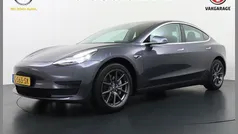 Grijs Gebruikt 2019 Tesla Model 3 Standard Range Sedan | € 21.895 (Eerlijke prijs)