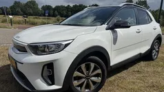Wit Gebruikt 2022 Kia Stonic Start SUV | € 20.700 (Eerlijke prijs)