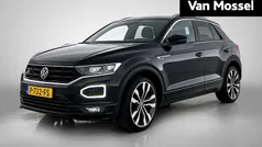 Zwart Gebruikt 2022 VW T-Roc Business SUV | € 28.400 (Eerlijke prijs)