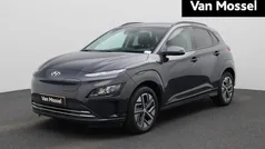 Zwart Gebruikt 2023 Hyundai Kona GO! SUV | € 22.400 (Eerlijke prijs)