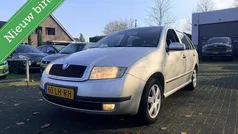 Grijs Gebruikt 2003 Skoda Fabia Elegance Stationwagen | € 1.950 (Eerlijke prijs)