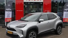 Grijs Gebruikt 2023 Toyota Yaris Cross Executive SUV | € 28.800 (Eerlijke prijs)
