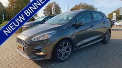 Grijs Gebruikt 2018 Ford Fiesta ST-Line Hatchback | € 12.995 (Eerlijke prijs)