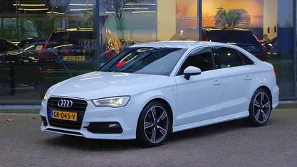 Wit Gebruikt 2015 Audi A3 S-Line Sedan | € 13.950 (Eerlijke prijs)
