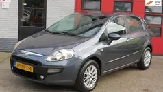 Blauw (metallic) Gebruikt 2010 Fiat Punto Evo Dynamic Hatchback | € 2.950 (Eerlijke prijs)