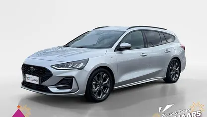 Moondust silver (licht grijs) Gebruikt 2024 Ford Focus ST-Line X Stationwagen | € 26.940 (Eerlijke prijs)