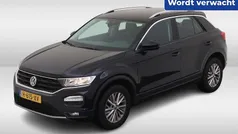 Zwart Gebruikt 2020 VW T-Roc Style SUV | € 18.450 (Eerlijke prijs)