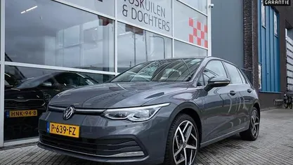 Occasion VW Golf VIII Style 150 PK (110 kW) 2022 Grijs Hatchback