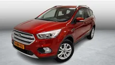 Rood Gebruikt 2019 Ford Kuga Trend SUV | € 19.950 (Eerlijke prijs)