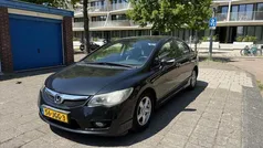 Zwart Gebruikt 2009 Honda Civic Hybrid Sedan | € 3.400 (Eerlijke prijs)