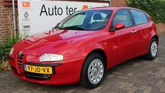 Gebruikt 2002 Alfa Romeo 147 Progression Hatchback | € 2.500 (Eerlijke prijs)