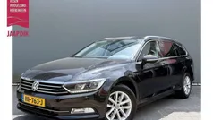 Zwart Gebruikt 2015 VW Passat Comfortline Stationwagen | € 7.899 (Eerlijke prijs)