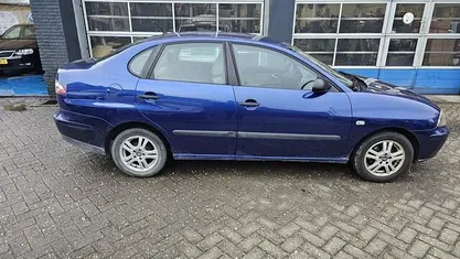 Occasion Seat Cordoba Stella 75 PK (55 kW) 2003 Blauw (metallic) Sedan