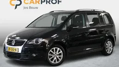 Zwart Gebruikt 2010 VW Touran Highline MPV | € 6.475 (Goede deal)