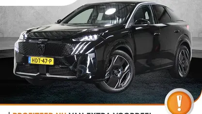 Zwart Occasion 2025 Peugeot e-3008 Avantage SUV | € 41.625 (Eerlijke prijs)