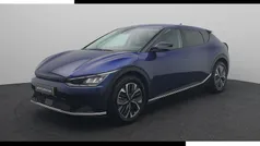 Blauw Gebruikt 2024 Kia EV6 Light SUV | € 35.940 (Eerlijke prijs)