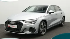 Zilver Gebruikt 2022 Audi A3 Sportback e-tron S-Line Sedan | € 32.450 (Eerlijke prijs)