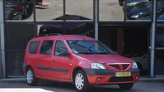 Rood Gebruikt 2008 Dacia Logan MCV Lauréate MPV | € 2.450 (Eerlijke prijs)