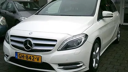 Occasion Mercedes B180 Prestige 122 PK (89 kW) 2014 Wit MPV