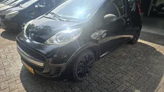 Zwart Gebruikt 2011 Peugeot 107 Hatchback | € 3.999 (Eerlijke prijs)