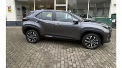 Grijs Gebruikt 2023 Toyota Yaris Cross Comfort SUV | € 26.450 (Eerlijke prijs)