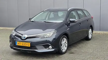 Occasion 2015 Toyota Auris Touring Sports Stationwagen | € 7.900 (Goede deal)