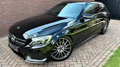 Zwart, metallic lak Gebruikt 2016 Mercedes C200 AMG Stationwagen | € 21.950 (Eerlijke prijs)