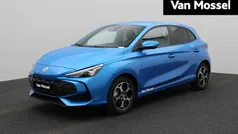 Blauw Gebruikt 2024 MG MG3 Luxury Hatchback | € 23.495 (Eerlijke prijs)