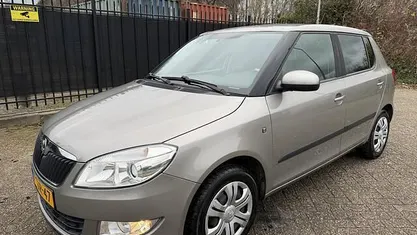 Gebruikt 2015 Skoda Fabia Hatchback | € 5.950 (Eerlijke prijs)