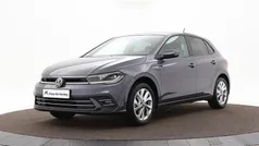 Grijs Gebruikt 2023 VW Polo Style Hatchback | € 20.940 (Eerlijke prijs)