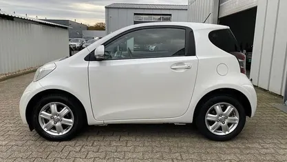 Gebruikt 2009 Toyota iQ Comfort Hatchback | € 3.450 (Eerlijke prijs)